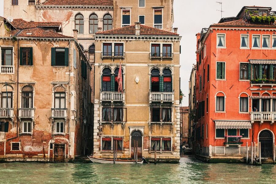 Venice: Gondola Ride and a Gala Dinner in a Venetian Palace - Meeting near the Accademia and boarding the gondola