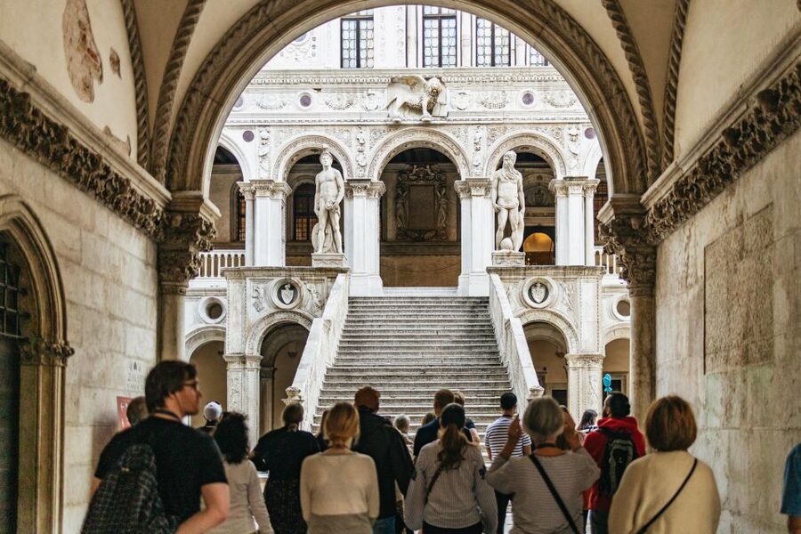 Venice: Private Entry Doge Palace & St. Mark Terraces Tour - The Bridge of Sighs and Venice’s prison story