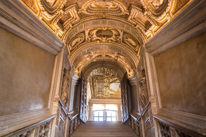 Venice's Best: Basilica, Doge's Palace, Gondola & History Gallery - Doge’s Palace and the Bridge of Sighs
