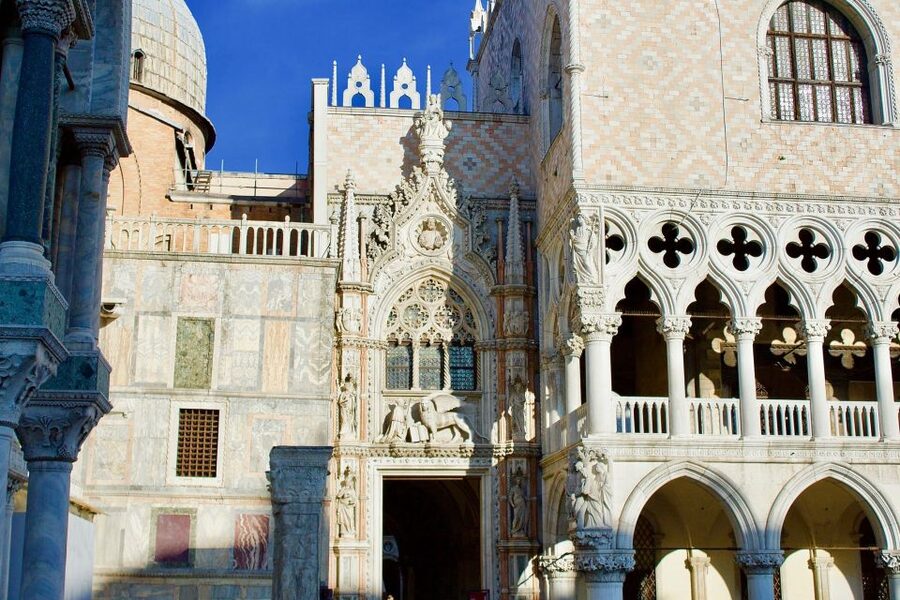 Venice: Skip-the-Line Doge’s Palace & Basilica Walking Tour - Practical details that can make the visit easier