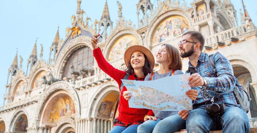 Venice: Skip-the-Line Doge’s Palace & Basilica Walking Tour - St. Mark’s Basilica and the question of access