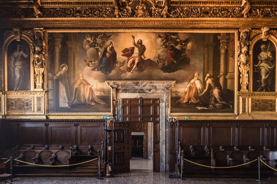Venice: St Mark's Basilica, Doge Palace, & Bell Tower Option - What the guides do best