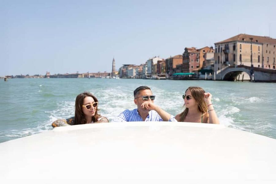 Venice: St Mark's, Doge's Palace, Murano & Burano Day Tour - Who should book this experience?