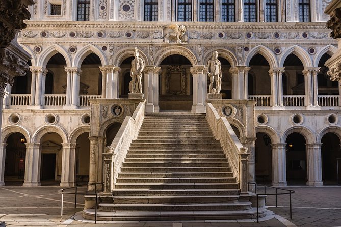 Venice: Winter Pass Top Attractions & City Walking Tour - Starting at Calle de le Rasse