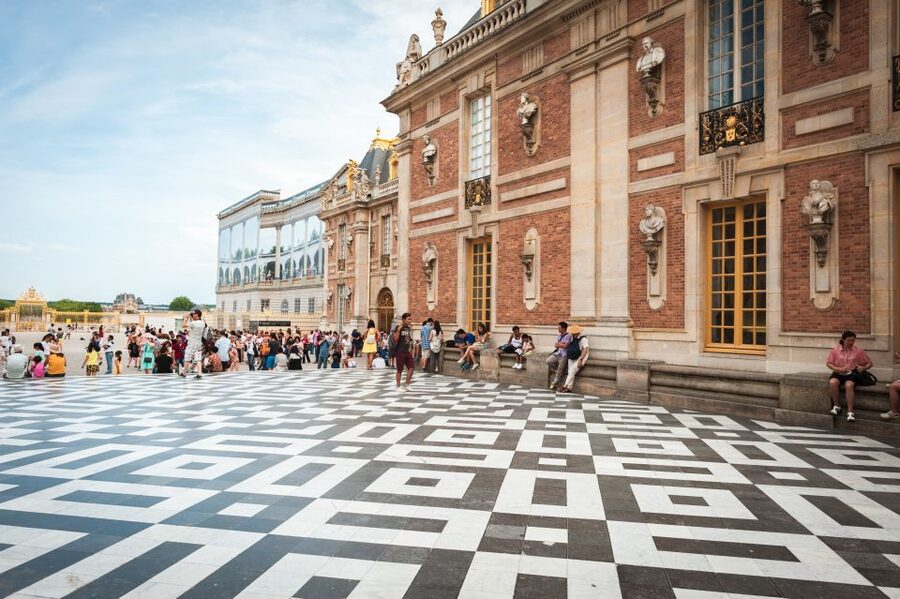 Versailles Bike Tour with Palace & Queen Farm Entrance - Why a bicycle makes sense at Versailles