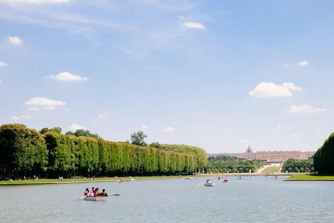Versailles Full Day Bike Tour with Palace, Gardens, & Picnic - The Grand Canal and the royal picnic