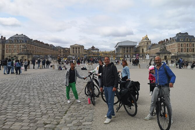 Versailles Full-Day Electric Bike Tour : Market, Picnic & Palace - How hard is the eight-hour day?