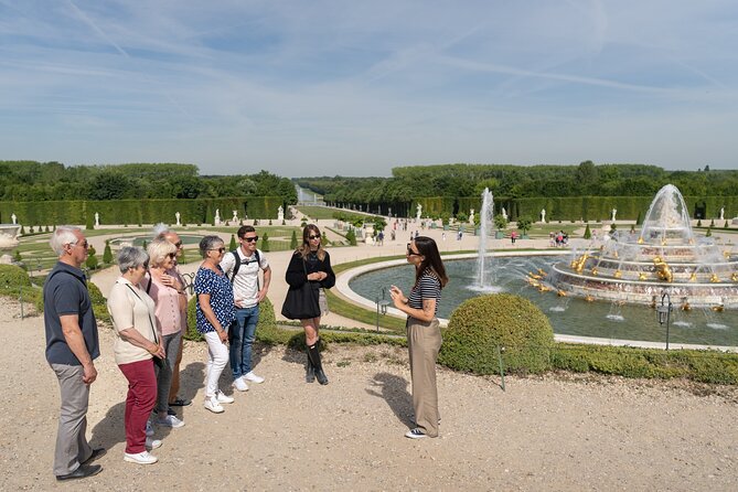 Versailles Palace and Gardens Tour by Train from Paris - How much walking and waiting should you expect?