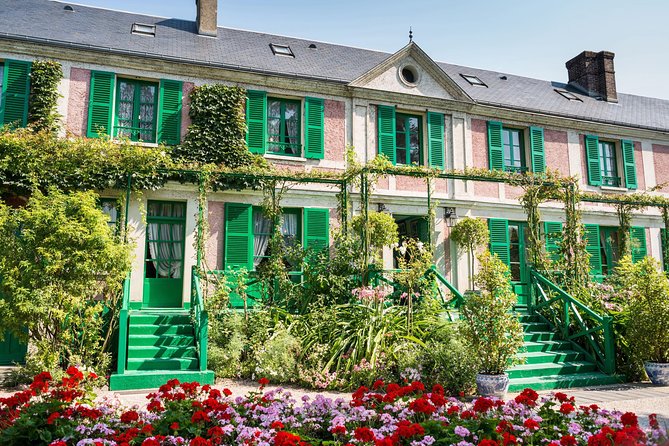 Versailles Palace and Giverny Monet House Visit with Lunch - Giverny and Monet’s garden: the day’s gentler opening