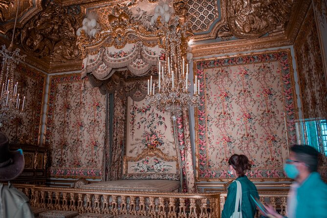 Versailles Palace & Gardens Guided Tour - Meeting in Versailles, not Paris