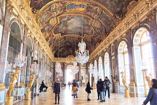 Versailles Palace & Gardens Tour with Transport from Paris - Choosing between the guided and self-guided options