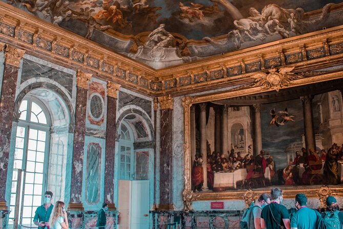 Versailles Palace Guided Tour with Reserved Entry - Why a guide helps inside Versailles