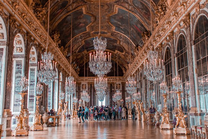 Versailles Palace Guided Tour with Reserved Entry - What the timing really means
