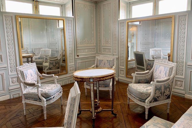 Versailles Palace & Marie-Antoinette's Estate Full Day Private Tour from Paris - Lunch at La Flotille, With the Cost in Mind