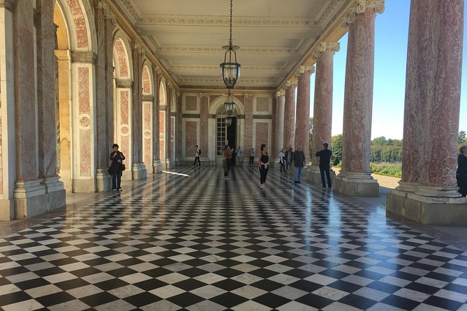 Versailles Palace & Marie-Antoinette's Estate Private Guided Tour with Lunch - Petit Trianon and Marie-Antoinette’s Private World