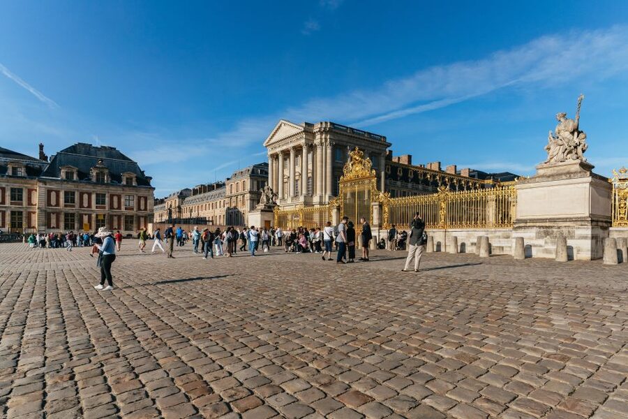 Versailles: Palace of Versailles Skip-the-Line Guided Tour - A 90-Minute Route Through a Very Large Palace