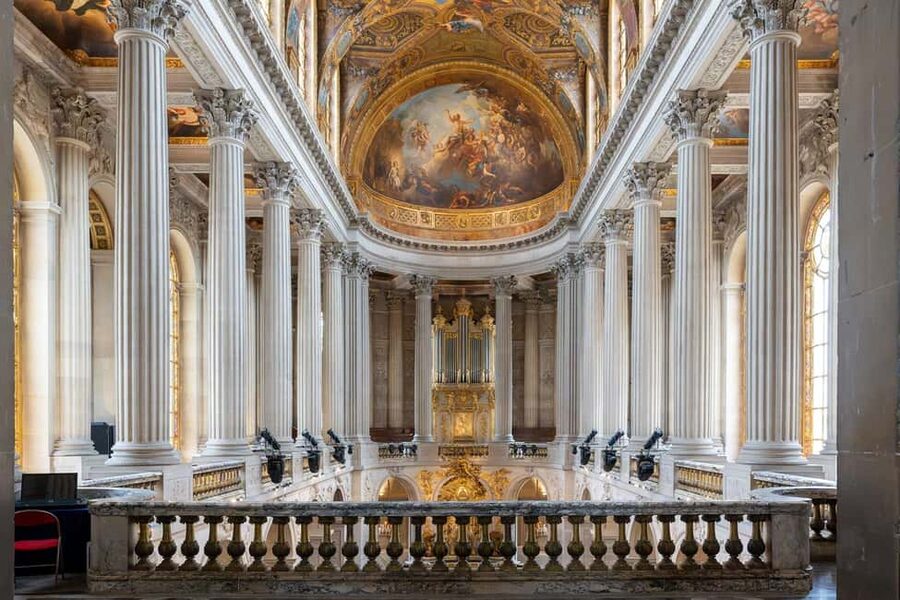 Versailles: Skip-the-Line Versailles Palace and Gardens Tour - The royal apartments and the public life of the court