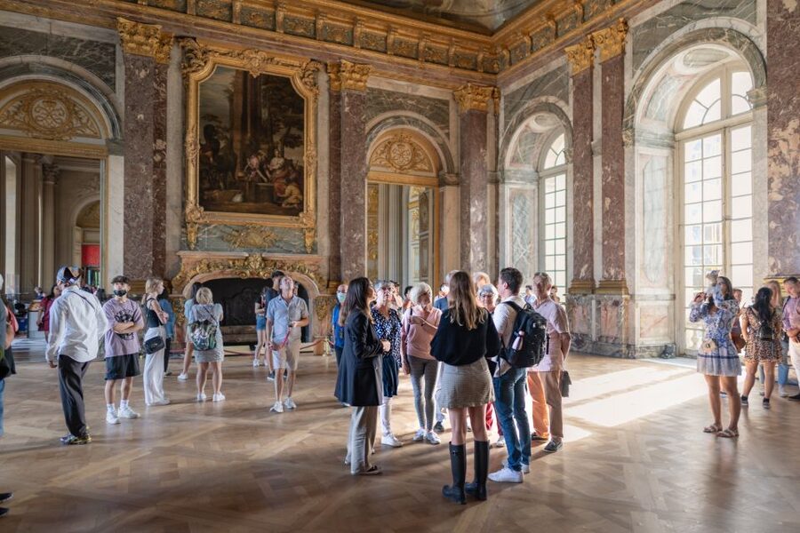 Versailles: Skip-the-Line Versailles Palace and Gardens Tour - What the three-hour format really covers