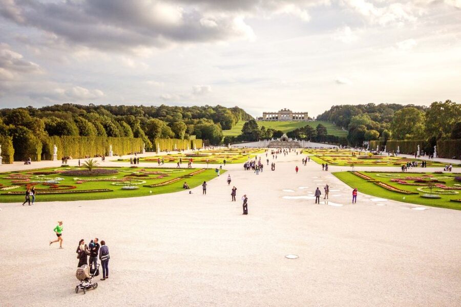 Vienna: Bus & Schönbrunn Palace Skip-the-Line Guided Tour - The coach ride and the value of live commentary