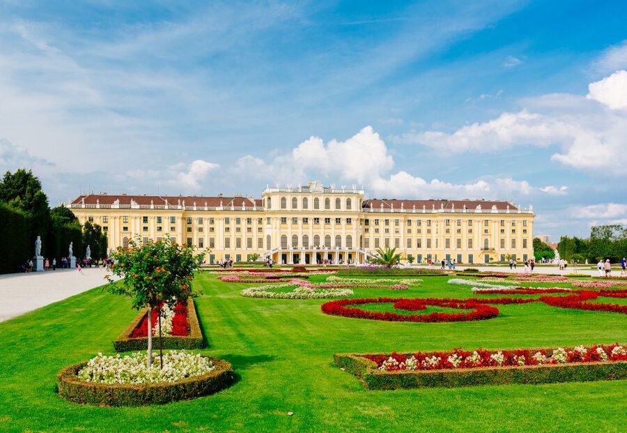 Vienna: Schönbrunn Palace & Garden Skip-the-Line Guided Tour - What the $57 Schönbrunn tour actually gives you