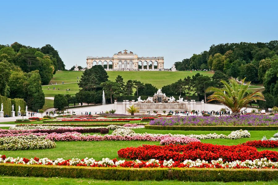 Vienna: Skip-the-Line Schönbrunn Palace and Gardens Tour - Key points at a glance