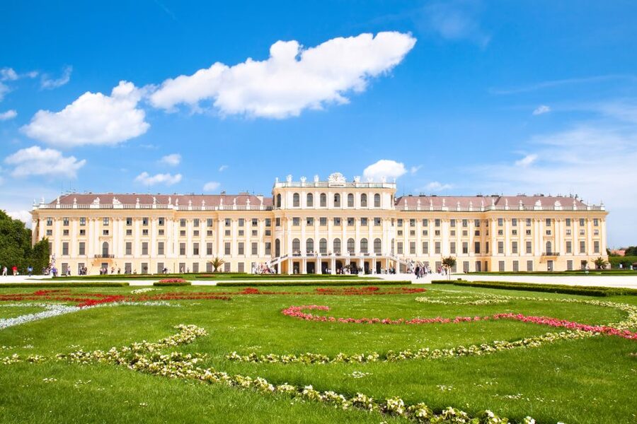 Vienna: Skip-the-Line Schonbrunn Palace Private Tour - The 40-room Grand Tour